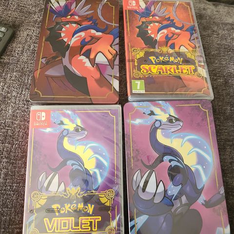 Pokemon scarlet/violet med steelkase Uåpnet