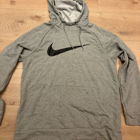 Nike hettegenser