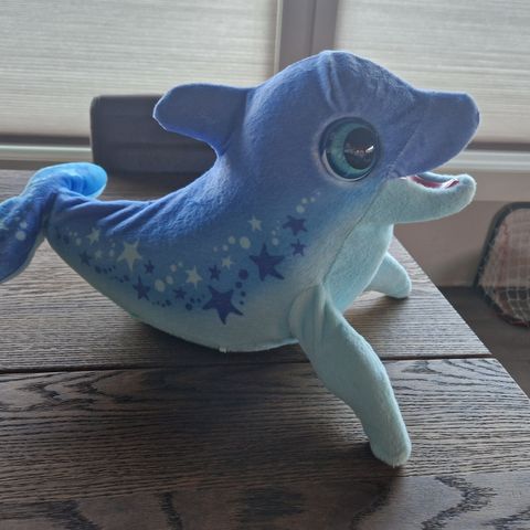 Furreal Delfin med lyd og bevegelse