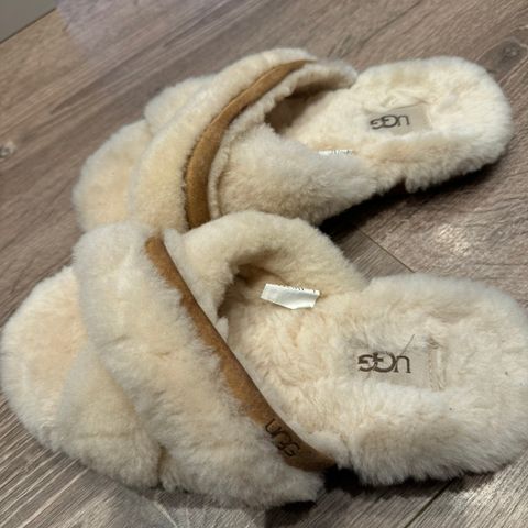 UGG cross slipper tøfler 100% Ull