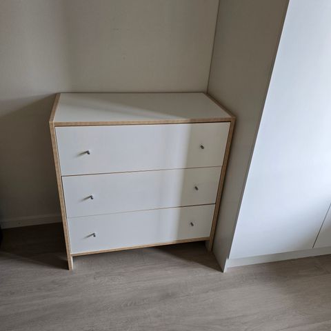 Robin kommode fra ikea