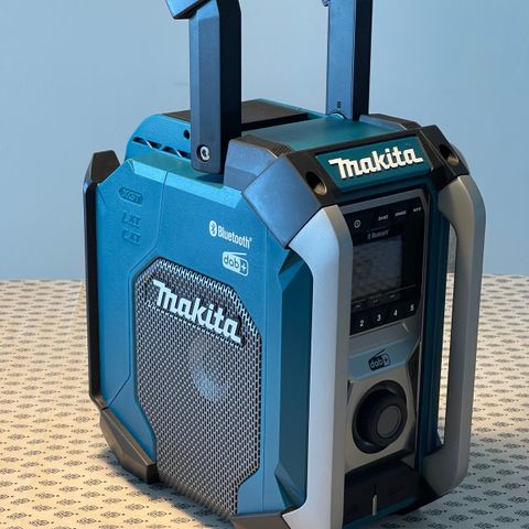 Makita radio med Bluetooth og DAB+