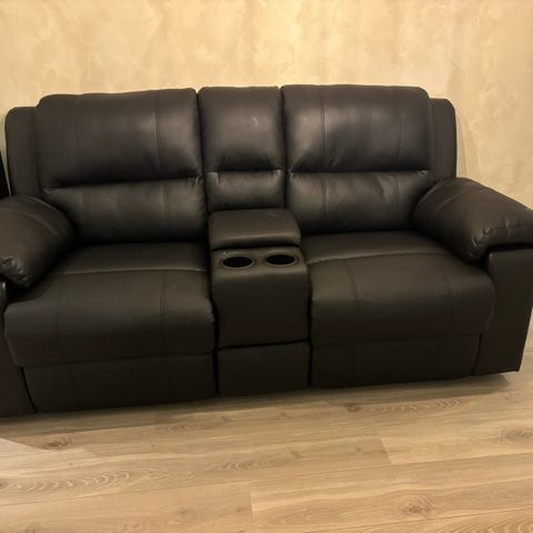 Recliner sofa