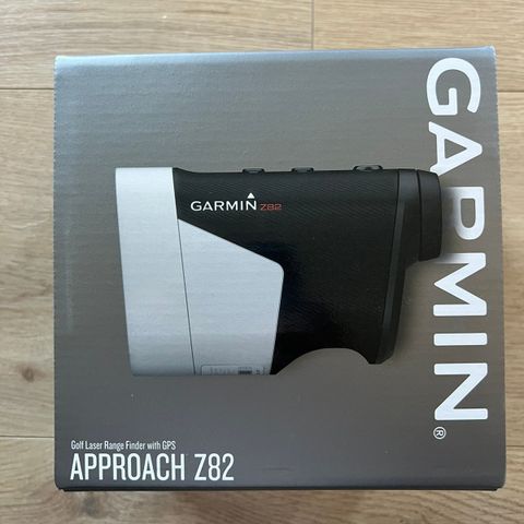 Garmin Approach Z82