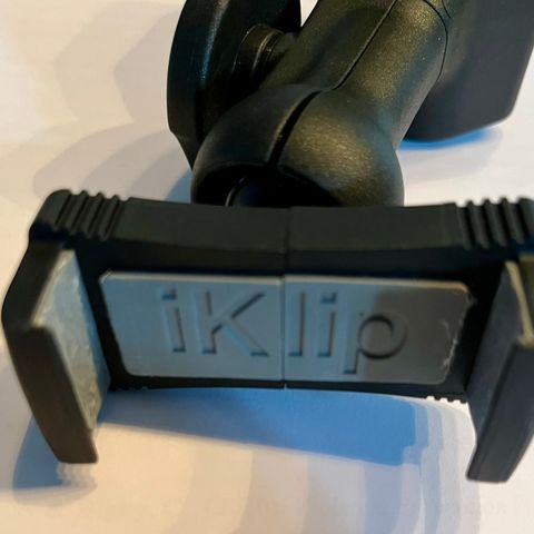 IK Multimedia IKlip XpandMmini - justerbar universalholder for smarttelefoner