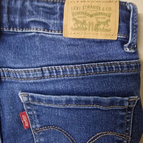 Dongeri Bukse Levis str.134/140