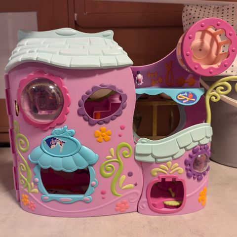 Littlest Pet Shop hus