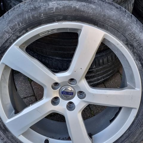 255/45R20 originale Volvo sommerhjul