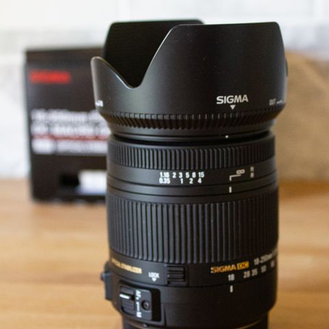 sigma 18-250mm OS for Canon