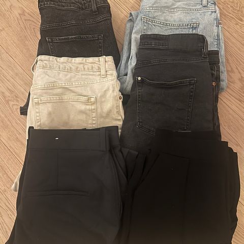 Buksepakke: 6 jeans og dressbukser i str 44