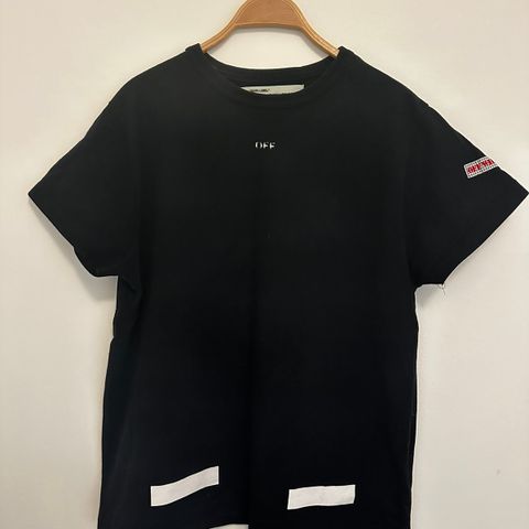 Off White t skjorte