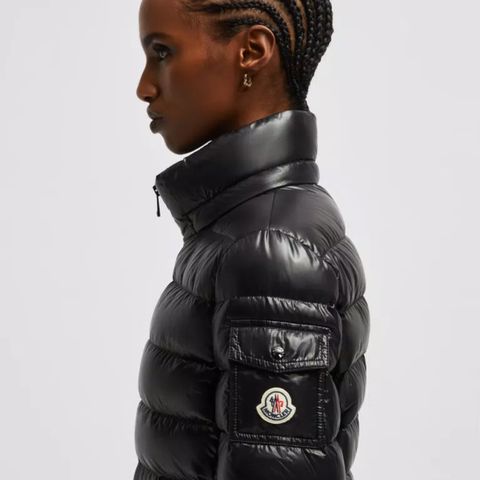 Moncler bady short down jacket