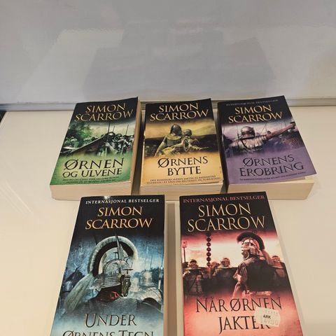 5 stk Simon Scarrow bøker