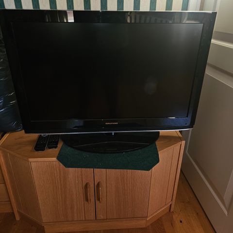 32" LCD Grundig Tv