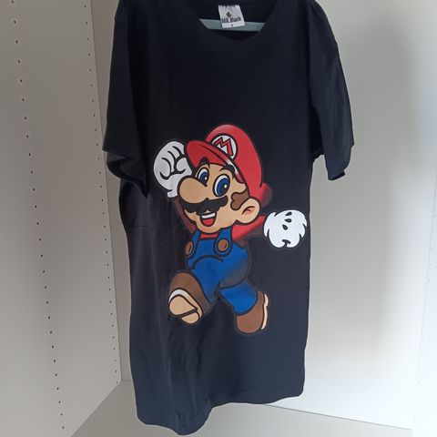 Super Mario tskjorte