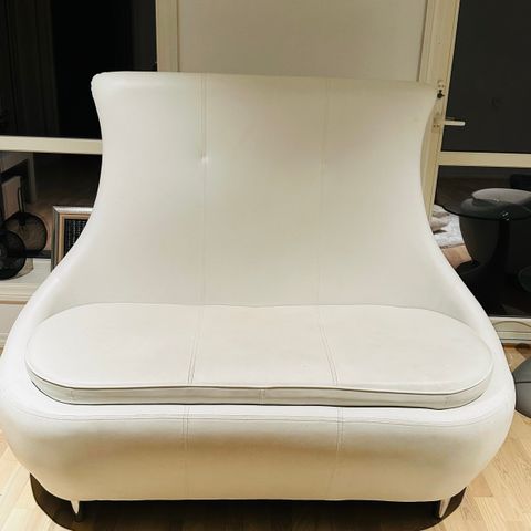 Italiensk desigen sofa reservert