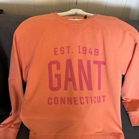 Gant aprikosfarget genser XL lite brukt