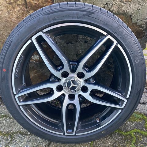 2018 Mercedes-Benz 18" AMG felger med nye Minerva 225/40 sommerdekk