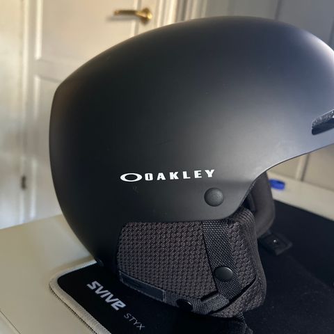 Oakley MOD1 Pro Mips str M (55-59 cm)