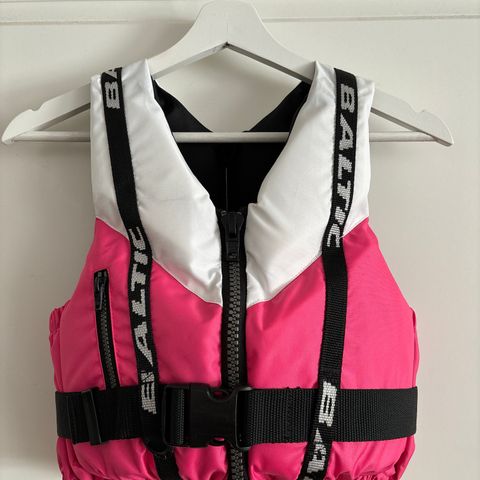 Baltic, flytevest Genua 25-40 kg, hvit/rosa