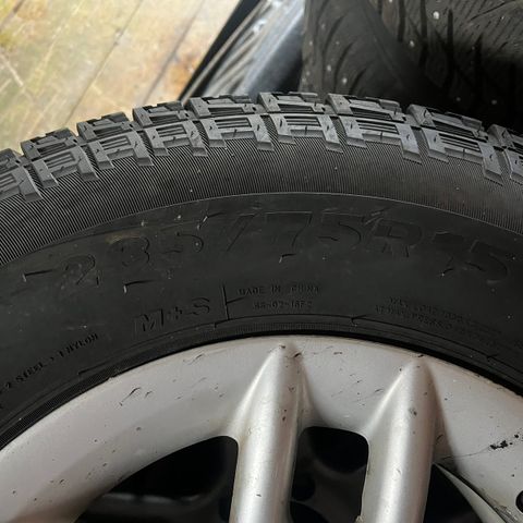 235/75R15