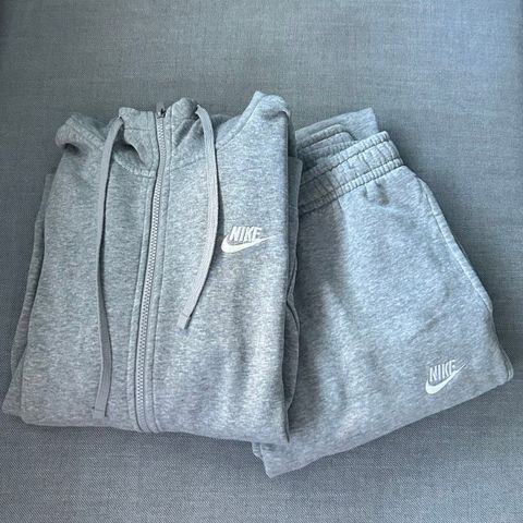 Joggesett fra Nike