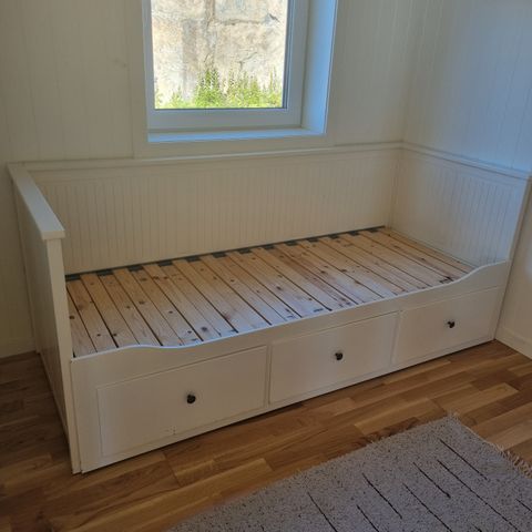 RESERVERT - Hemnes seng