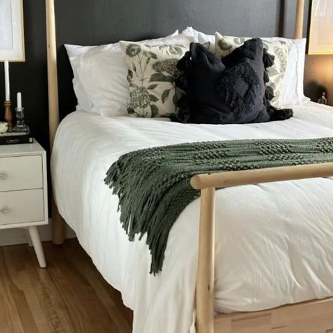 Ikkea bed