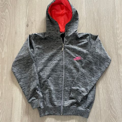 Nike treningsjakke str 146/152