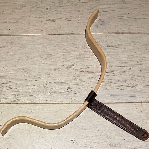 Stokke Tripp Trapp trebøyle med original Stokke skinnrem