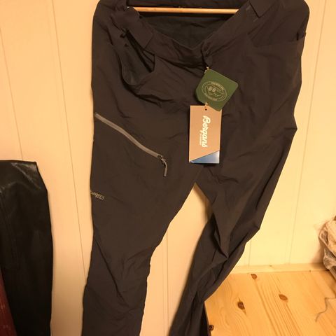 Bergans Romsdalen softshell bukse, str.Xl kr.800