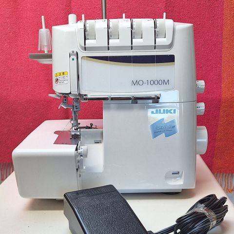 JUKI  MO -1000 M Overlock