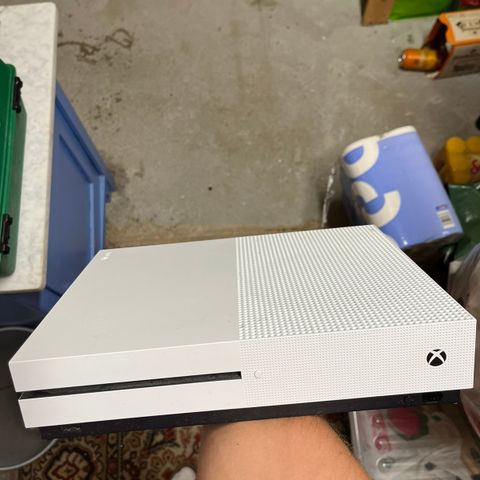 Xbox One S