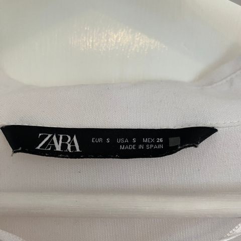 ZARA hvit skjorte, str.S