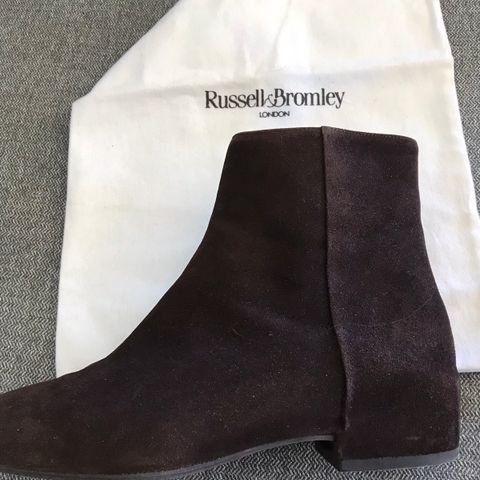 RUSSEL & BROMLEY semsket