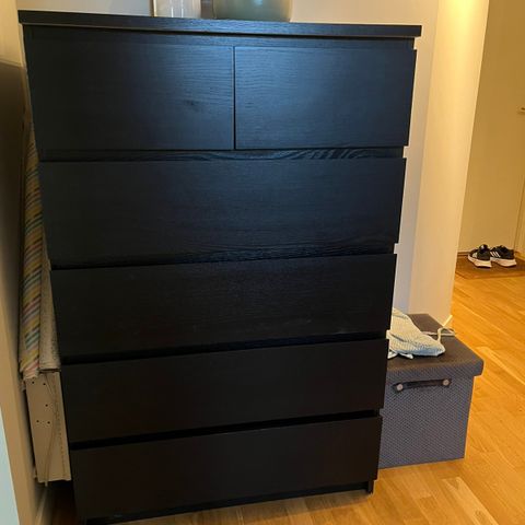 Malm kommode RESERVERT