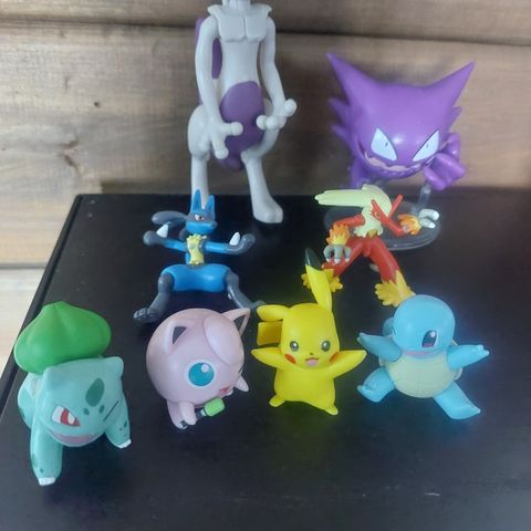 8 stk Pokemonfigurer