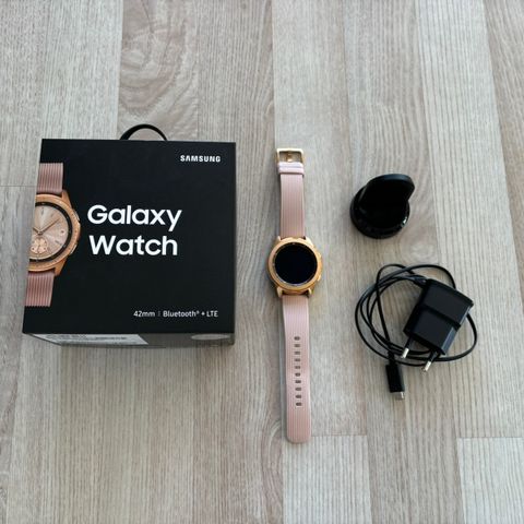 Samsung galaxy watch 42 mm smartklokke 4G rosegull