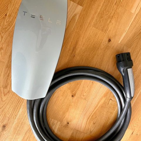 Tesla Wall Connector, elbil lader med Type-2 kontakt