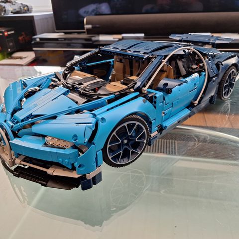 Lego technic 42083 Bugatti Chiron selges