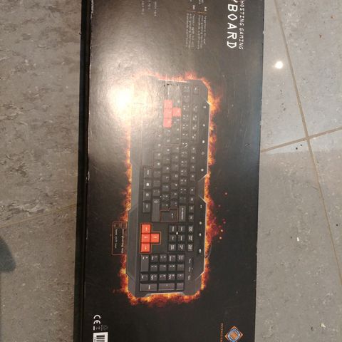 Ubrukt gaming tastatur