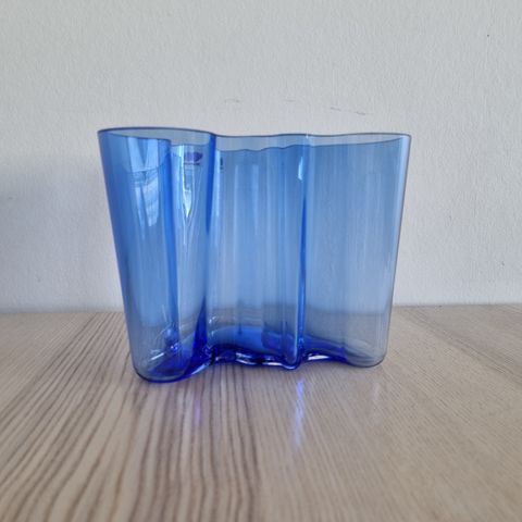 Iittala Alvar Aalto Savoy vase