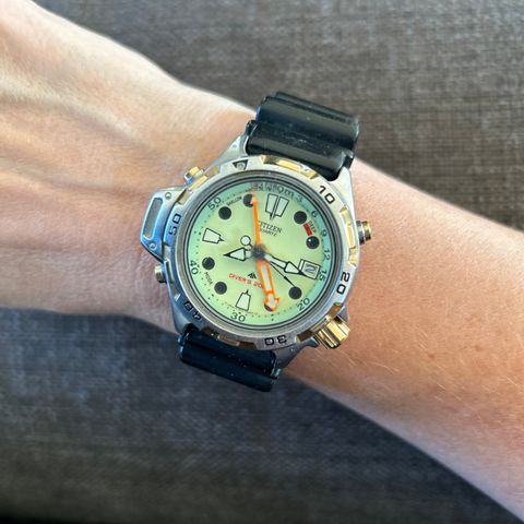 Citizen promaster dame, ca 27 år.