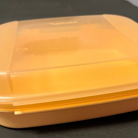 Tupperware boks