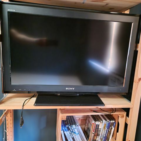 Sony 32" TV selges billig