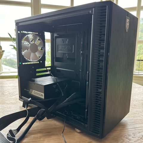 Kabinett og PSU | Fractal define nano s & cx650m