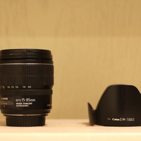 Canon EF-S 15-85mm IS USM