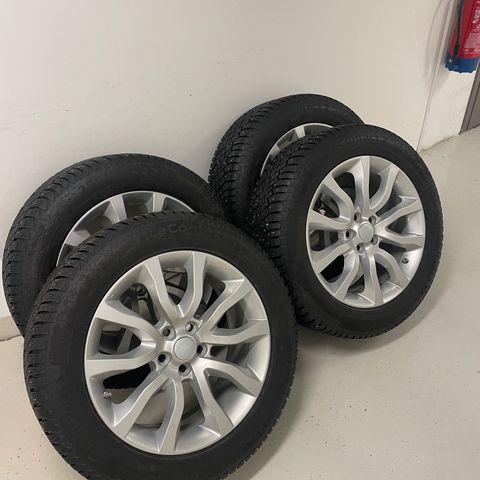 Land Rover Range Rover original vinterdekk m/pigg 255/55/R20 Continental