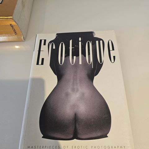 Erotique. Rod Ashford