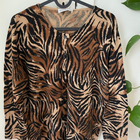 Zebra ull cardigan